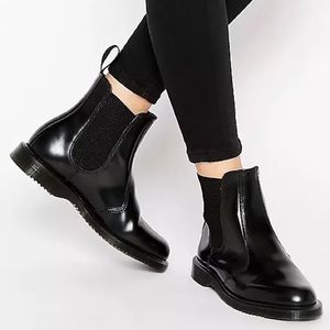 DR MARTENS FLORA WOMEN'S SMOOTH LEATHER CHELSEA BOOTS BLACK SIZE 7 US